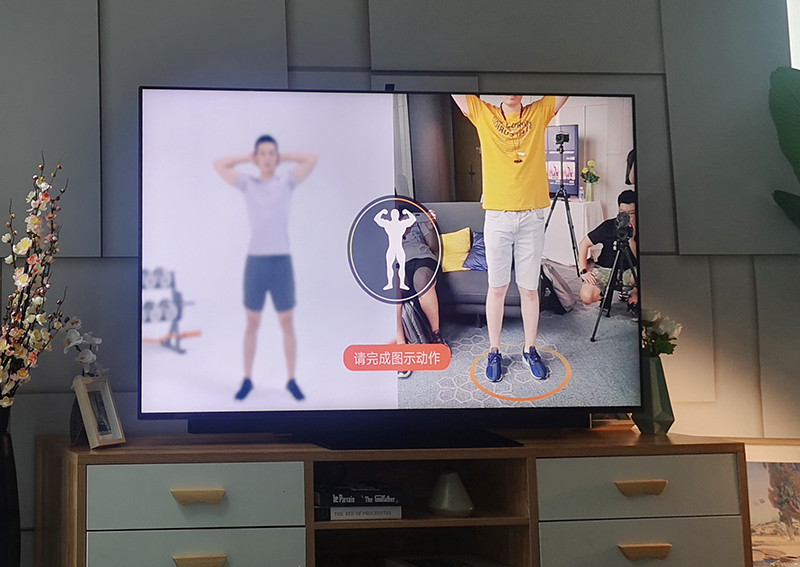 华为智慧屏首发体验搭载鸿蒙osai芯片还有ai教你健身