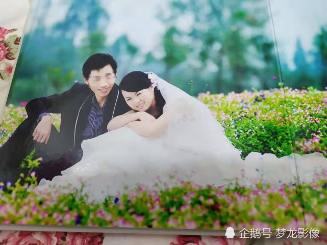 何丽和罗云波婚纱照