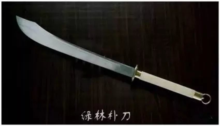 水浒中的一把明星级兵器,名字虽淳朴,杀伤效果却非常惊人_腾讯新闻