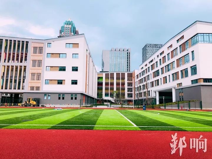 图为首南学士小学.