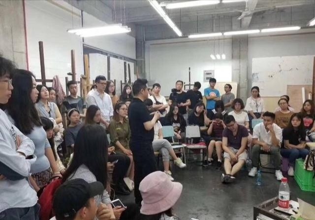 美术学院用裸模写生引争议 用3d打印模特行不行