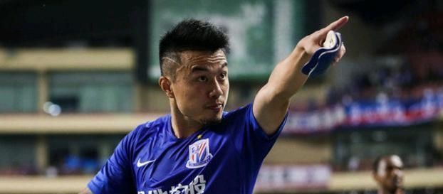 压根就是现场球迷挑的事,却总有人劝曹赟定要收敛自己的脾气?