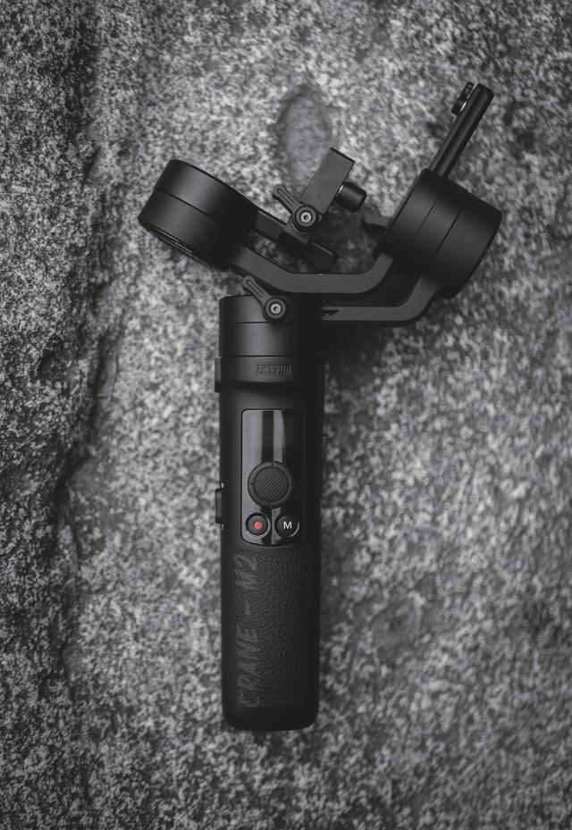 sony黑卡好搭档智云云鹤m2让摄影更轻松