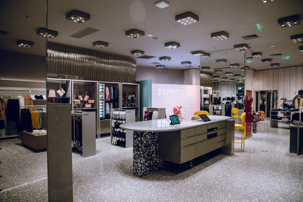 esprit全年亏损214亿它的转型计划才刚刚开始