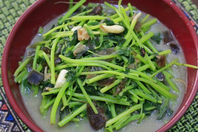 豆苗蘑菇汤