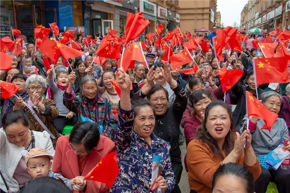 欢庆国庆,龙泉驿这个乡镇是这样庆祝的!
