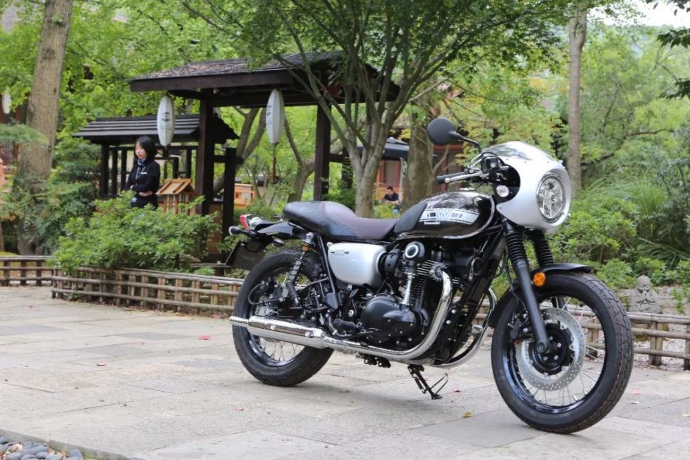 售价10.89万元起,川崎国内正式发布w800系列,给你纯粹复古!