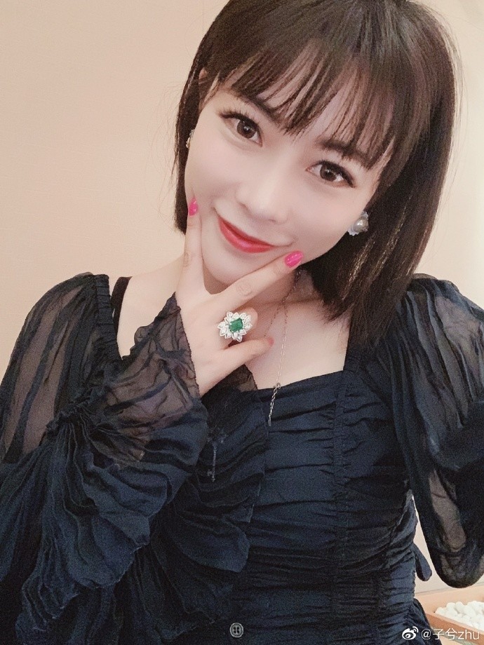 小编也是祝福朱玥与颜骏凌,能够早日找到各自的幸福!