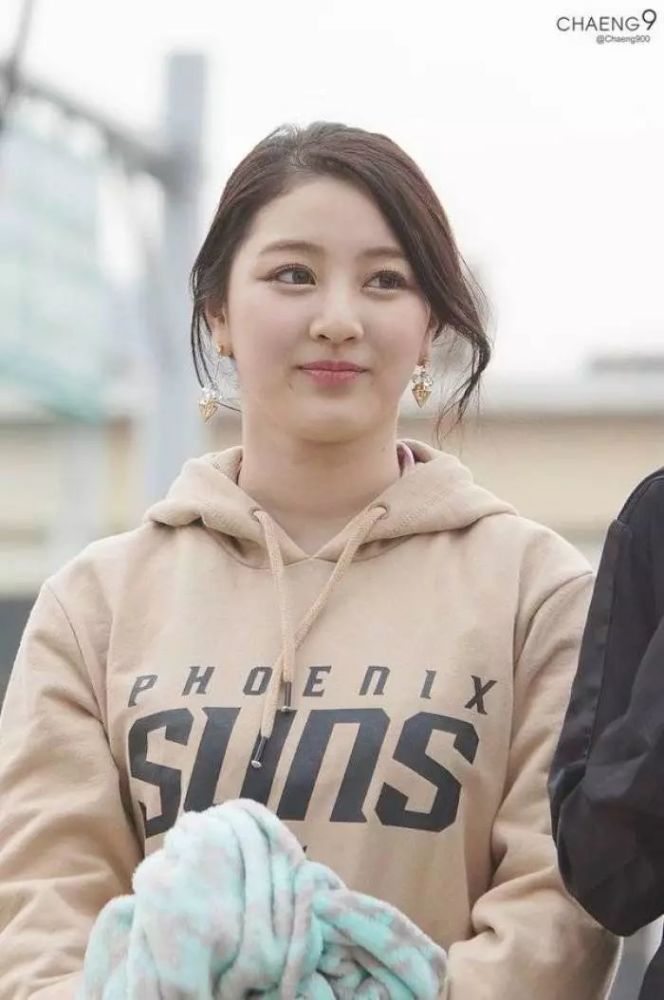美哭了2月甩肉30斤却不掉胸97后女团队长从被全网嘲胖到涅盘重生带队