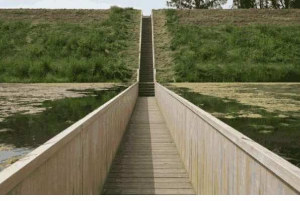 摩西桥"由荷兰ro&ad建筑事务所打造,他们利用稳定,环保的"固雅木",在