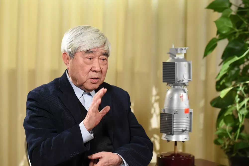 空间技术专家,神舟飞船总设计师,国际宇航科学院院士,中国工程院院士