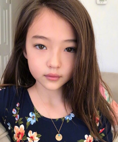 骗生小孩系列:yg小公主芭比神仙颜,娜恩建厚混血猪猪姐弟!