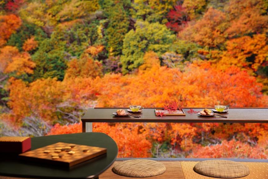 星野集团以红叶与温泉为宾客呈现地道日式秋日风物诗