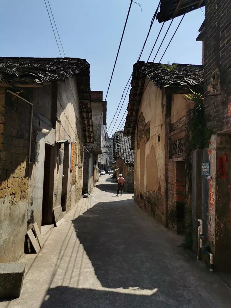 藏在寨圩闹市里的同心村,这是你的心灵鸡汤吗?