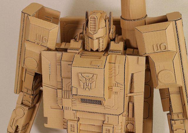 阿波罗的登月飞船,如果做大还能比较好处理细节,这个能捧在手心的玩意