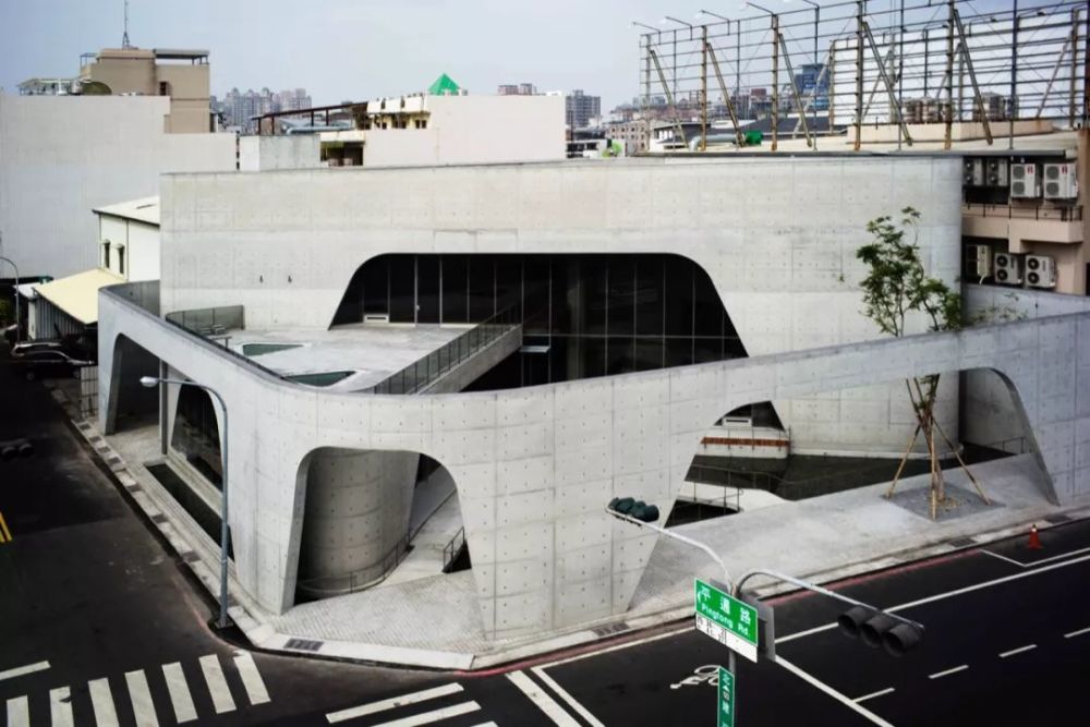 毛森江|他花6年造一栋三角形别墅，业界惊叹：这样的房子，100年也不过时