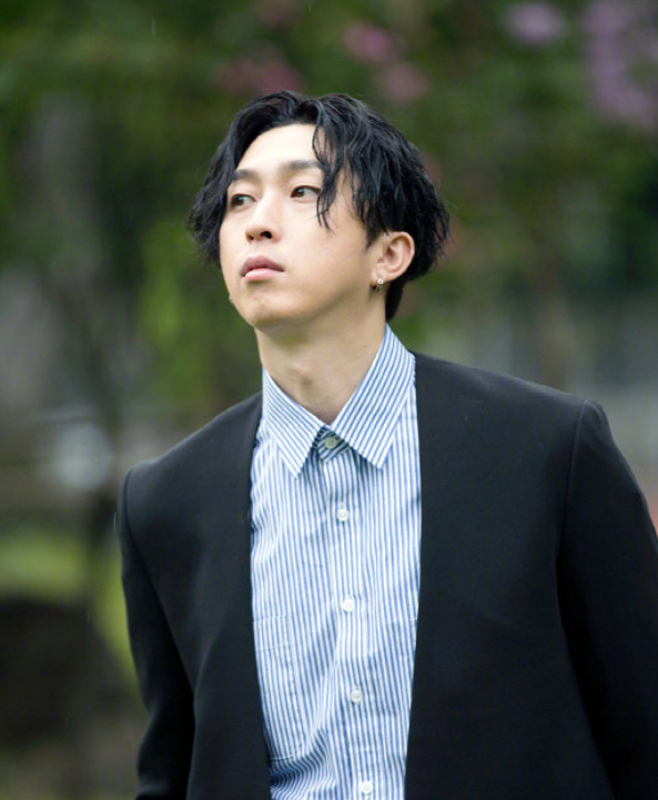 2016年的时候,sleepy跟公司续约,当时公司给的合约金是1亿2000万韩元