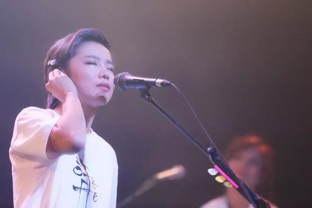 中国好声音屈杨演唱的这首歌王力宏听哭了