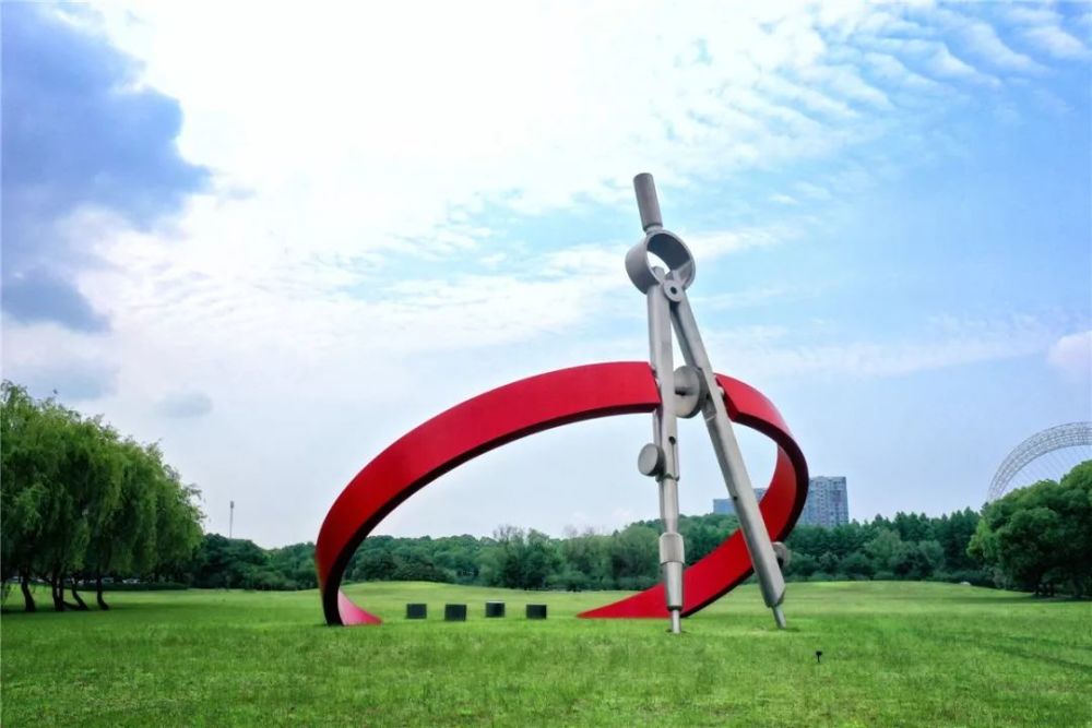 在园区的法国人爱恋中国是一生的情缘