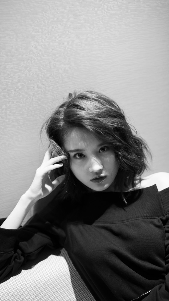 张慧雯精美壁纸,一头短发清爽纯净!