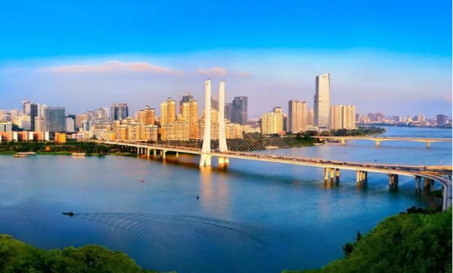 "江南新区"爆发强大磁力,这个项目为何让人欲罢不能?