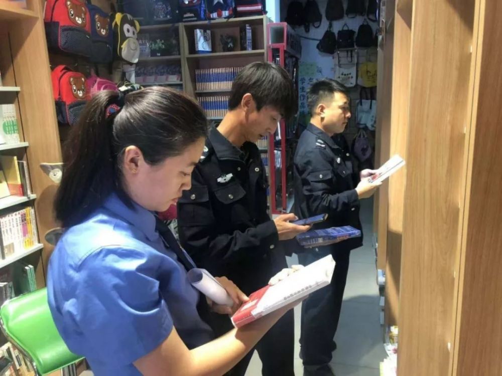 多伦县人民检察院开展 "扫黄打非·护苗2019"专项行动