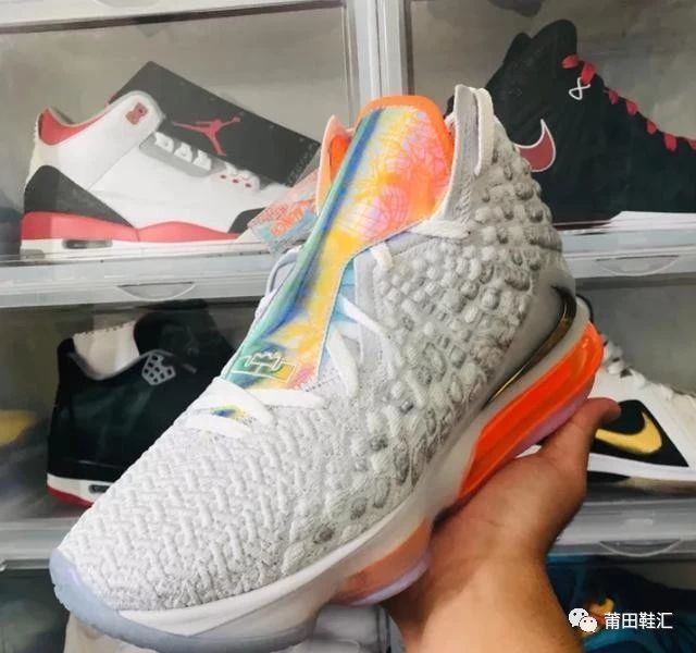 airmax科技回归詹姆斯17代白橙实战评测