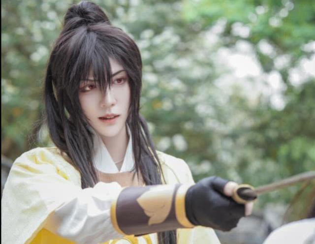 小姐姐cos薛洋一举一动尽显心酸网友入戏太深