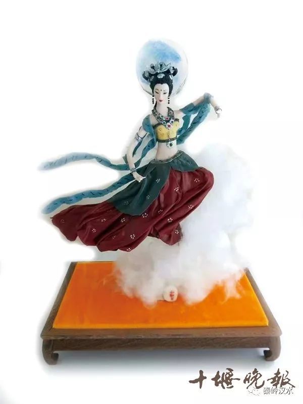 《人物》这个小伙用面捏出"贵妃醉酒" 获全国大赛金奖