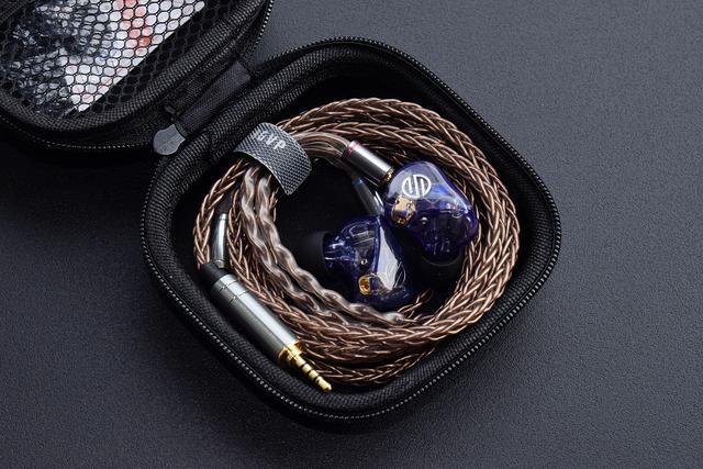 千元价位 四种调音——bgvp dh3三单元楼氏动铁耳机体验