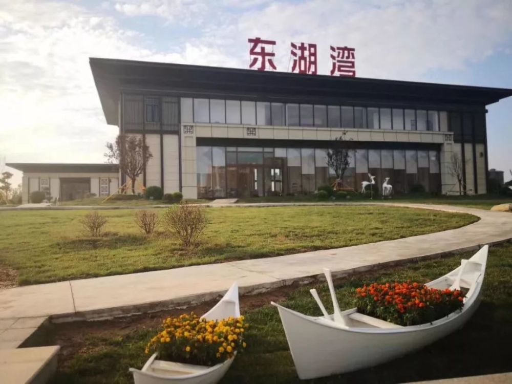 东湖湾一组团北7栋楼预售证 项目位于涑水街与安中路交汇处西北侧