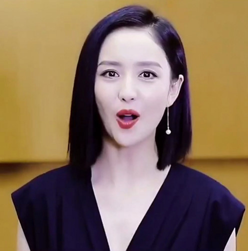 佟丽娅35岁白头发严重脸颊凹瘦脸色苍白没人疼太心酸