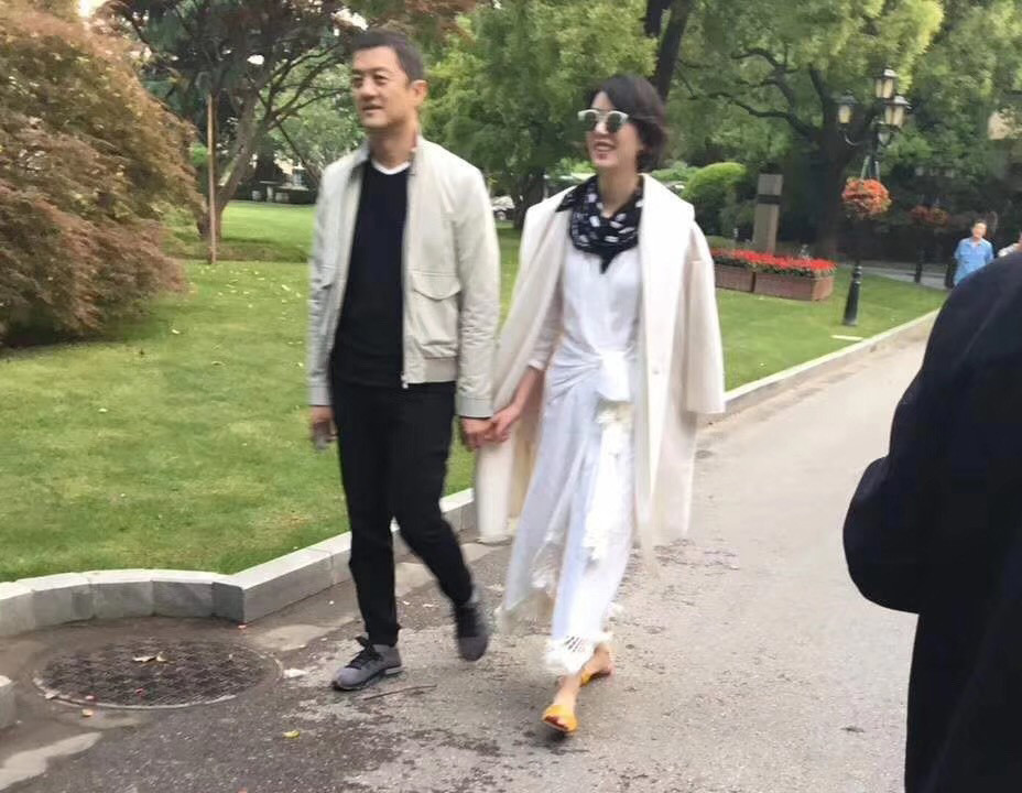 李亚鹏|与李亚鹏情变？女友公开发文：你不懂爱，疑隔空神互动