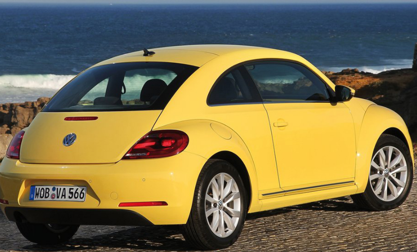 甲壳虫保时捷911雏形,回头率特高,进口车油耗5.6升