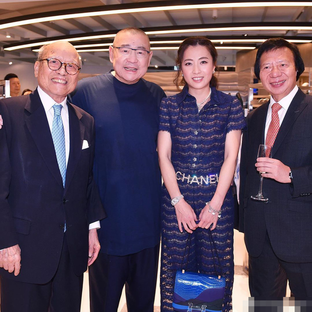 甘比情商太高了!自费包场请小朋友看电影,善事