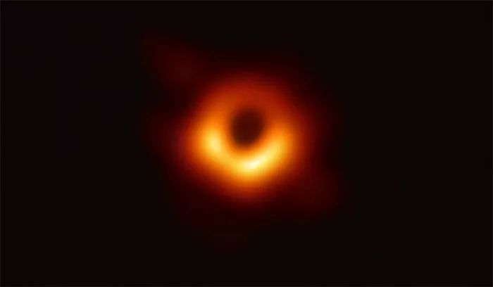 nasa绘制黑洞图像