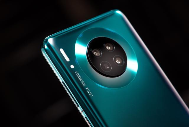 华为mate30图赏:高颜值性能强机,重构想象