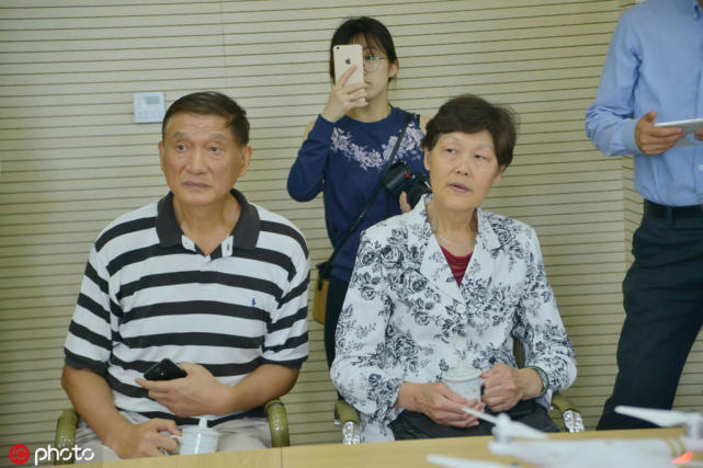 姚明父母姚志源方凤娣