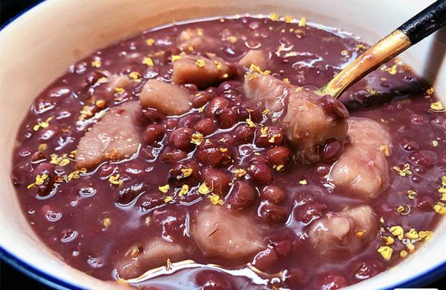 听我的,秋天你需要喝这碗甜汤——桂花红豆芋头汤