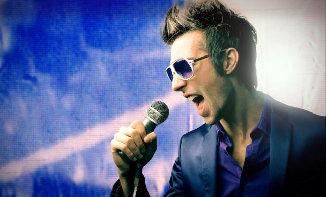 做麦霸有哪些秘诀?"解放天性""飙高音"还得有"心机"