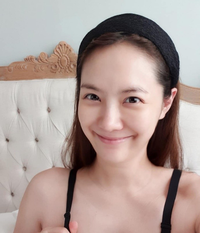 刘荷娜近照曝光变网红脸 因放羊的星星红遍中国 结婚后隐退娱乐圈