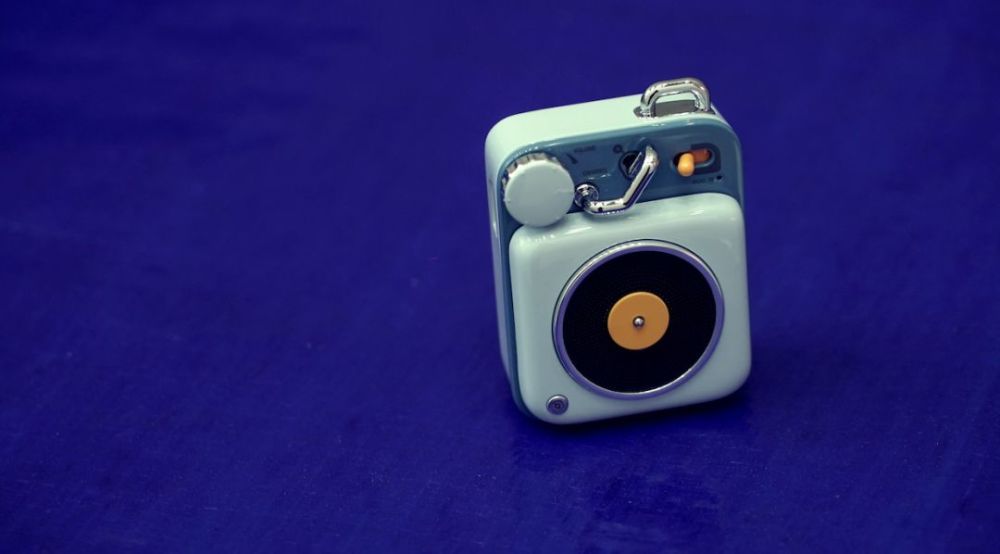 猫王出柜了!蓝朋友是谁?