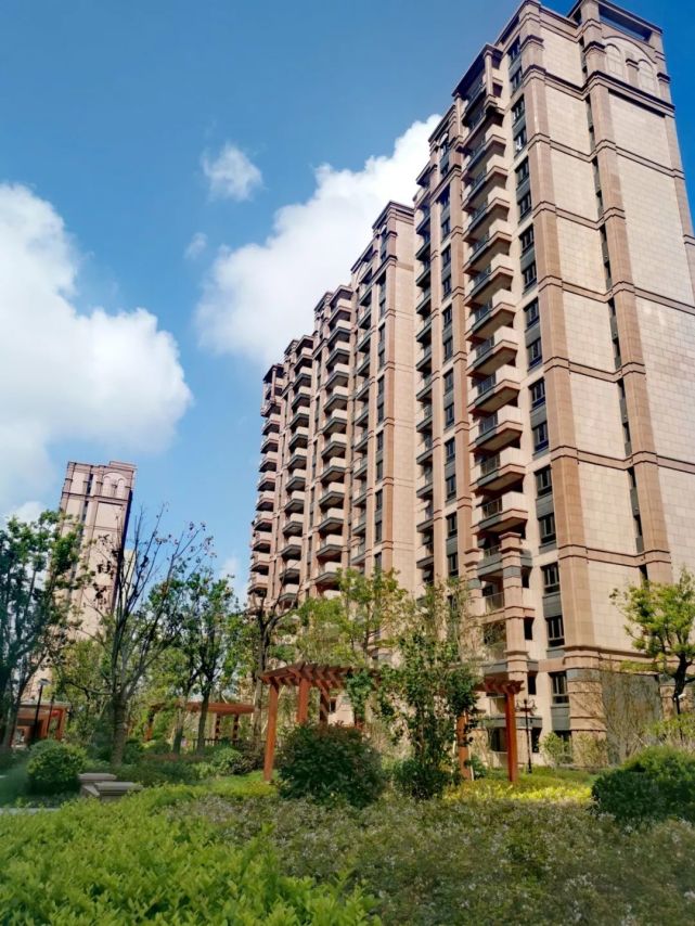 浦东外高桥全新盘"金雅苑"等待入市!距6/10号线港城路站500米!