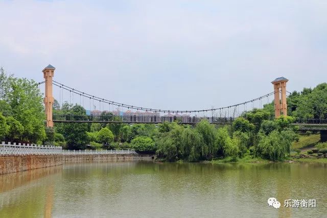 虎形山公園植被保存較好,為湖南省詩意浪漫休閒勝地.