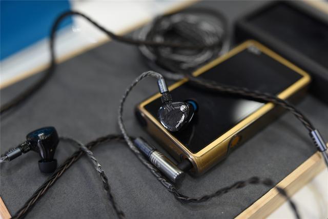 简单说说um耳机试听会和mentormasonv3