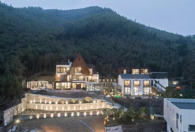 莫干山团建圣地5栋风格各异的别墅形似飘浮在山上的森林邮轮