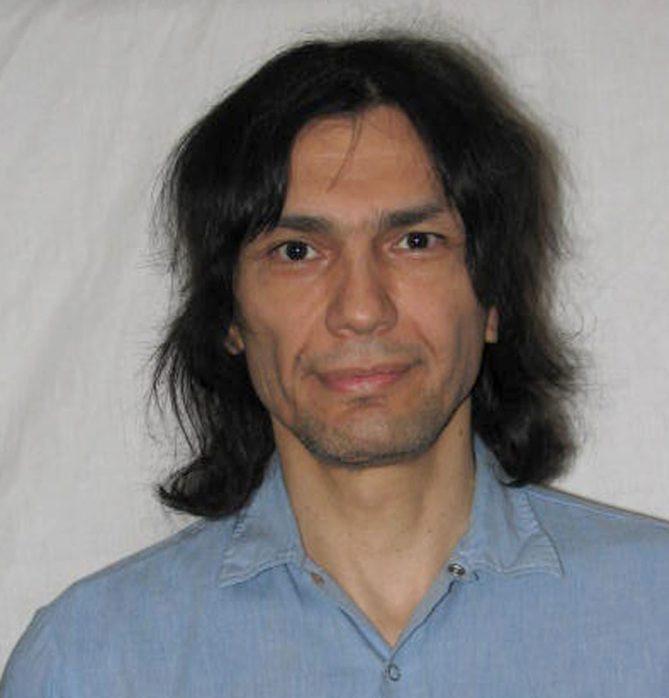 男主人,侵犯女主人,抢走财物逃跑的跟踪狂连环杀手,ramirez被称为the