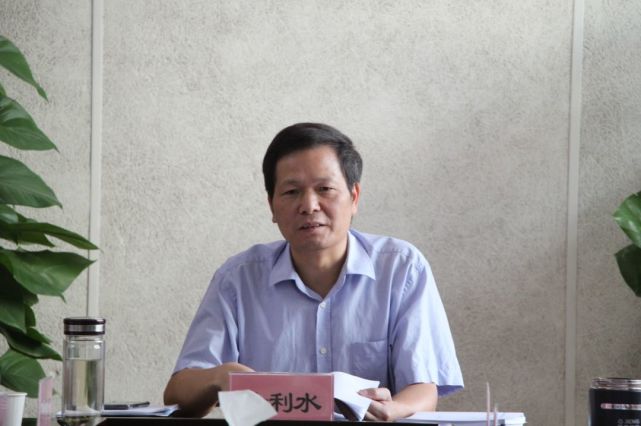 区委财经委员会委员蒋国强,区委财经委员会委员徐洪水,吴伟红出席会议