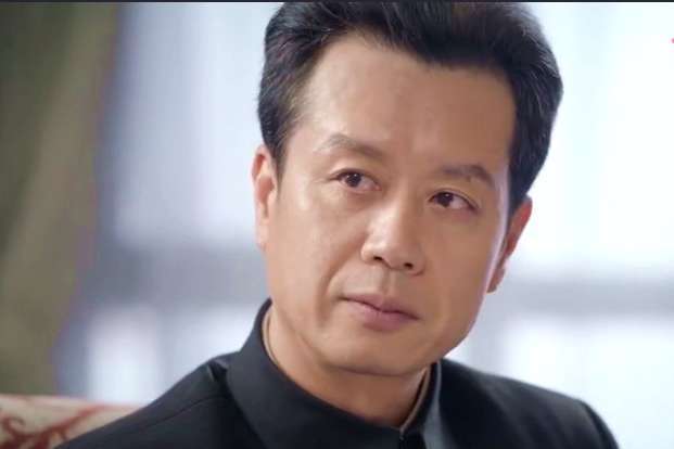 傅大勇做过歌手当过主持人如今在外交风云中饰演王炳南