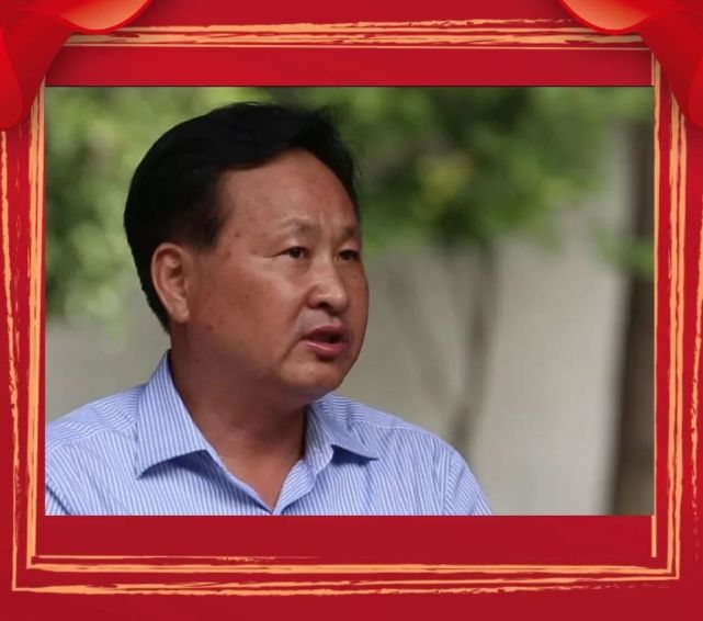 1948年出生于宝山农村的普通农民曹金兴,经历了新中国成立后的那一场